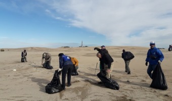 SE REALIZ UNA NUEVA JORNADA DE LIMPIEZA EN PLAYA